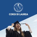 Ragazza felice di essersi laureata!